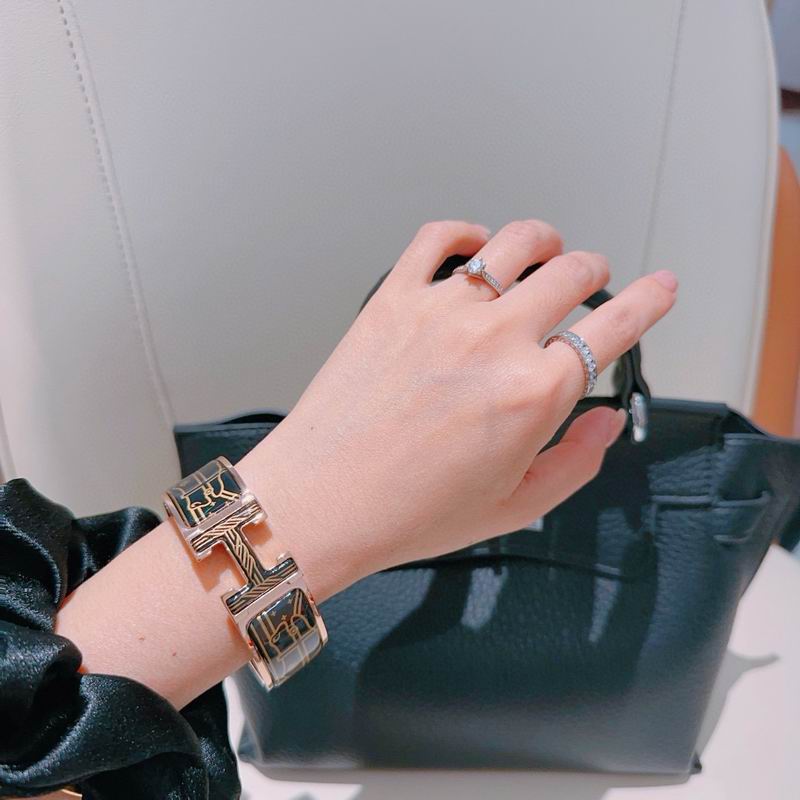 Hermes Bracelet 06yxh08 (6)