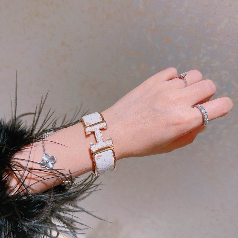 Hermes Bracelet 06yxh09 (6)