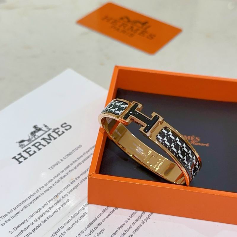 Hermes Bracelet 06yxh26 (4)