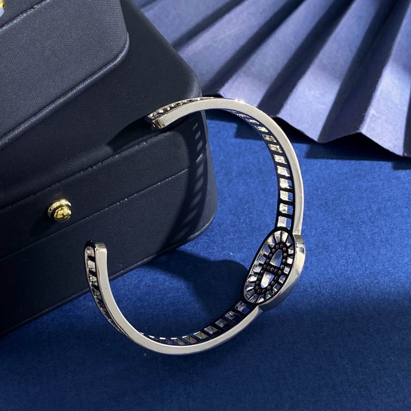 Hermes Bracelet 06yxh30 (6)