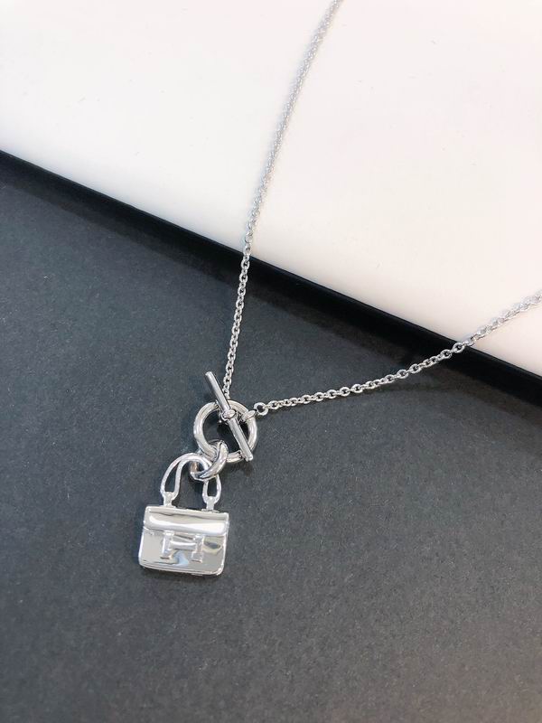 Hermes Necklace 06yxh02 (1)
