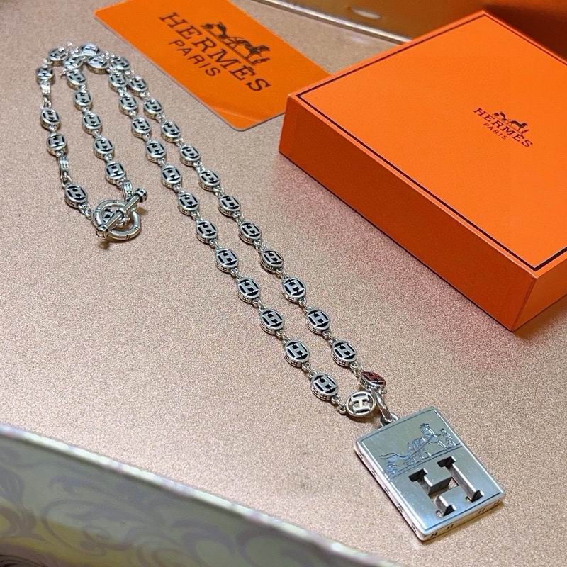 Hermes Necklace 06yxh03 (2)