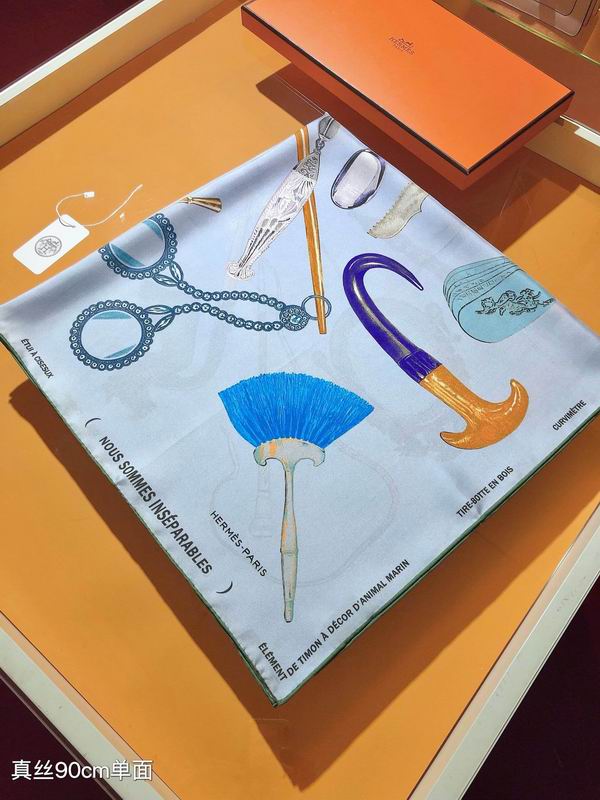 Hermes silk Scarf 90X90cm E (12)