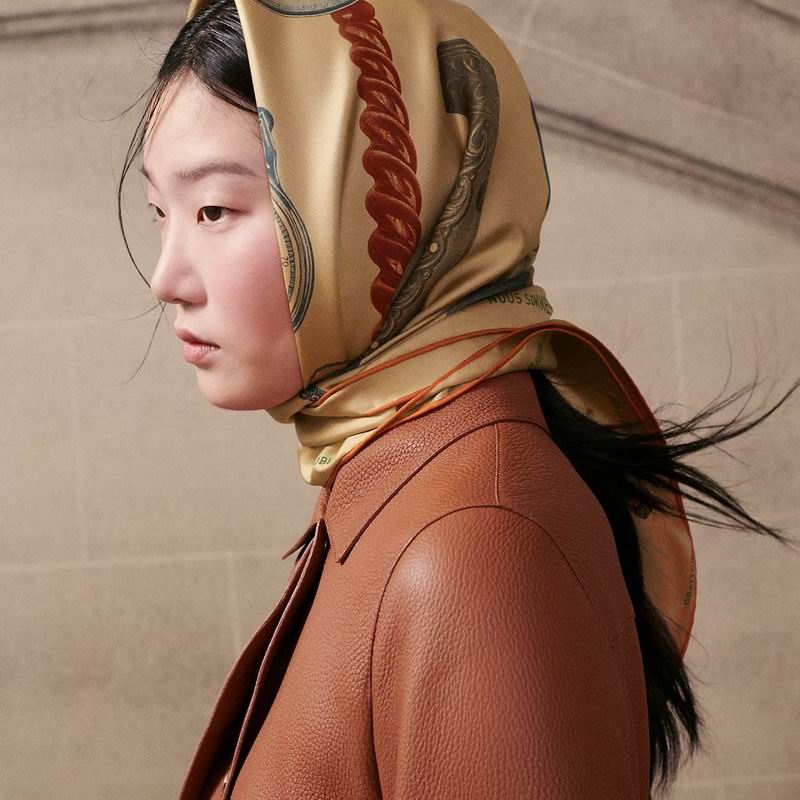 Hermes silk Scarf 90X90cm E (2)