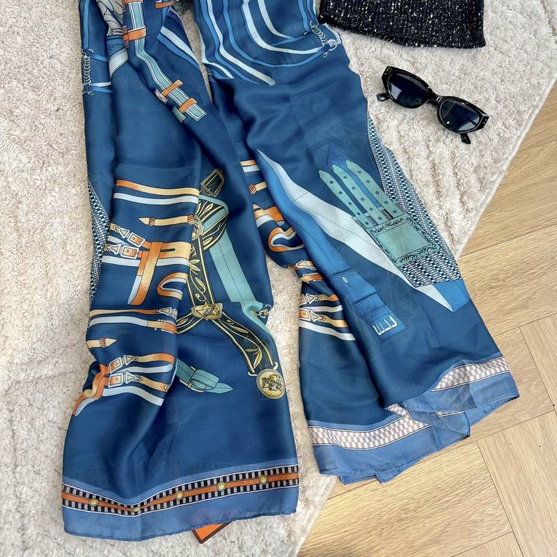Hermes silk scarf 90-180cm E (2)