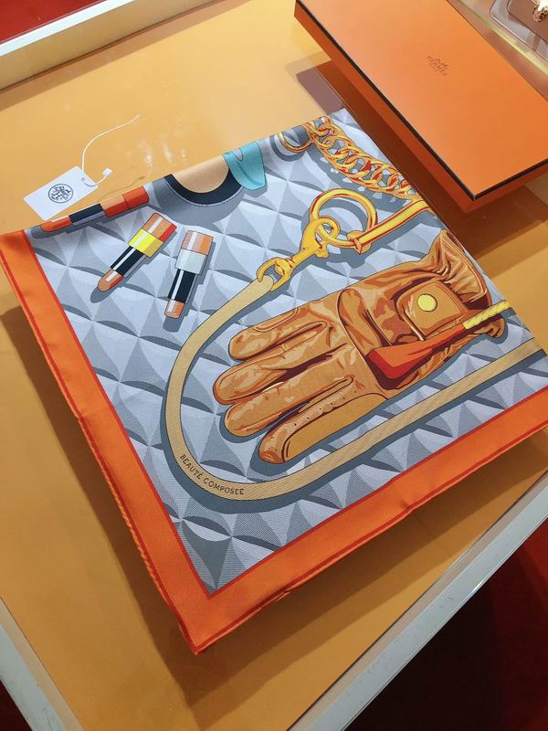 Hermes silk scarf 90X90cm E (1)