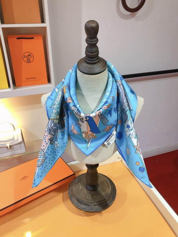 Hermes silk scarf 90X90cm E (12)