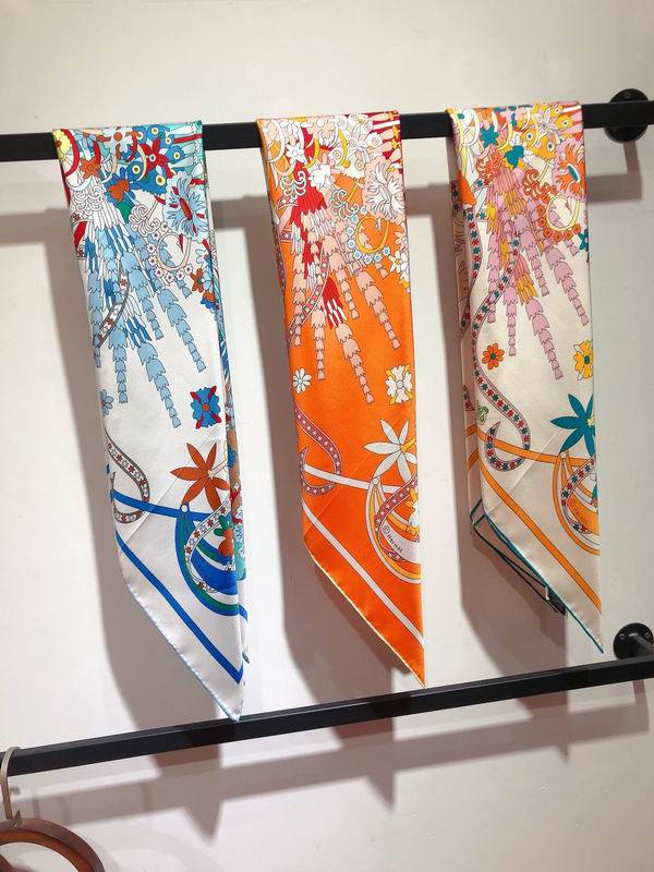 Hermes silk scarf 90X90cm E (13)