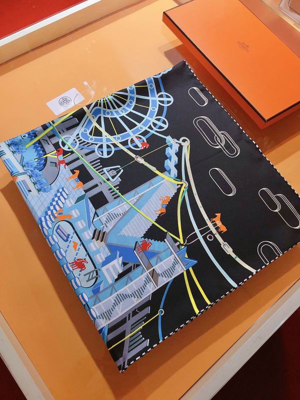 Hermes silk scarf 90X90cm E (14)