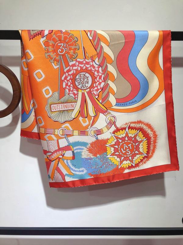 Hermes silk scarf 90X90cm E (15)