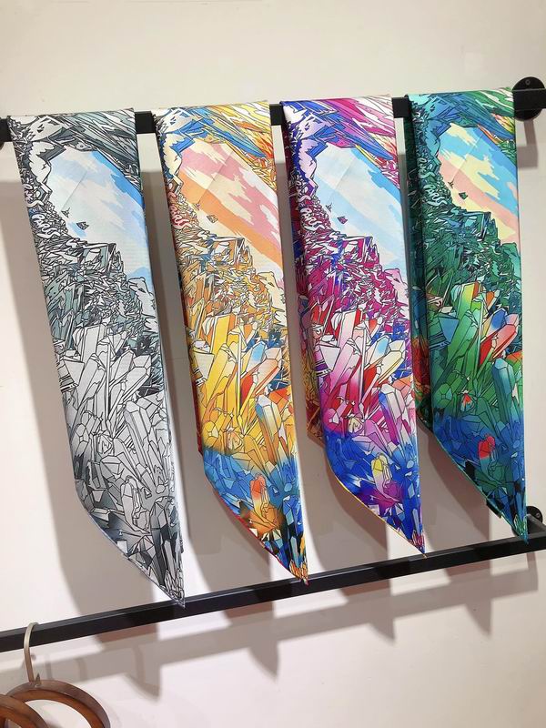 Hermes silk scarf 90X90cm E (16)