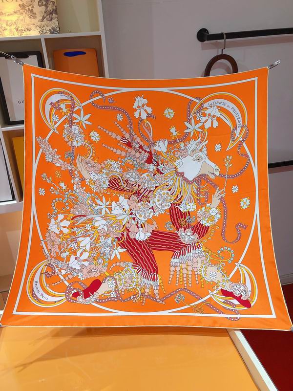 Hermes silk scarf 90X90cm E (18)