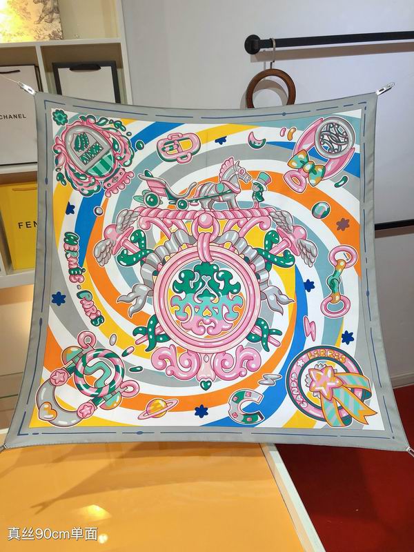 Hermes silk scarf 90X90cm E (19)