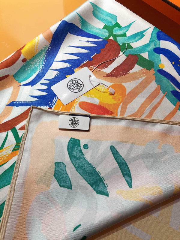Hermes silk scarf 90X90cm E (19)