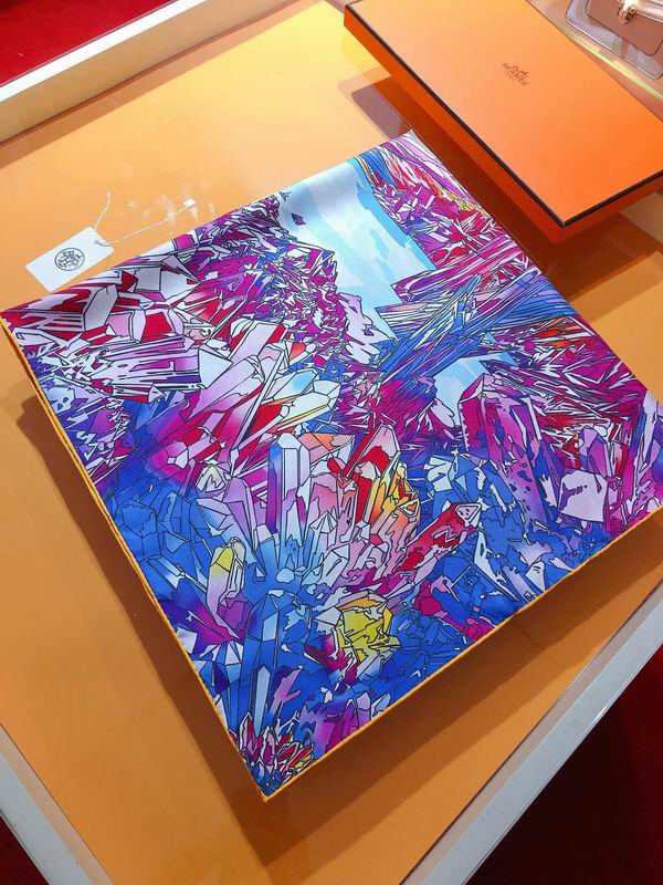 Hermes silk scarf 90X90cm E (2)