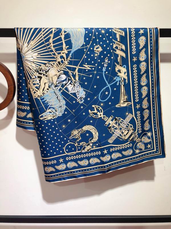 Hermes silk scarf 90X90cm E (2)
