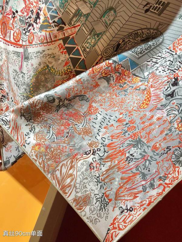 Hermes silk scarf 90X90cm E (20)