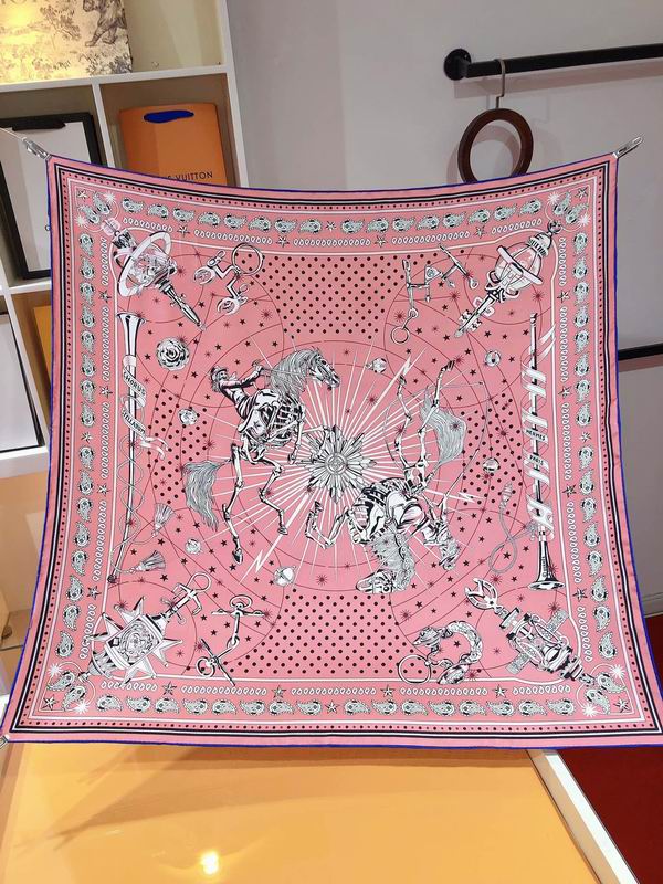 Hermes silk scarf 90X90cm E (22)