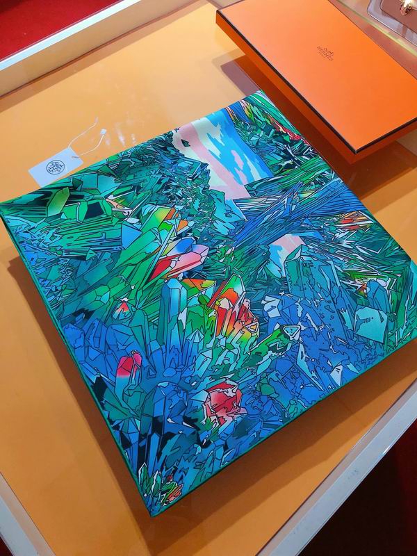 Hermes silk scarf 90X90cm E (23)