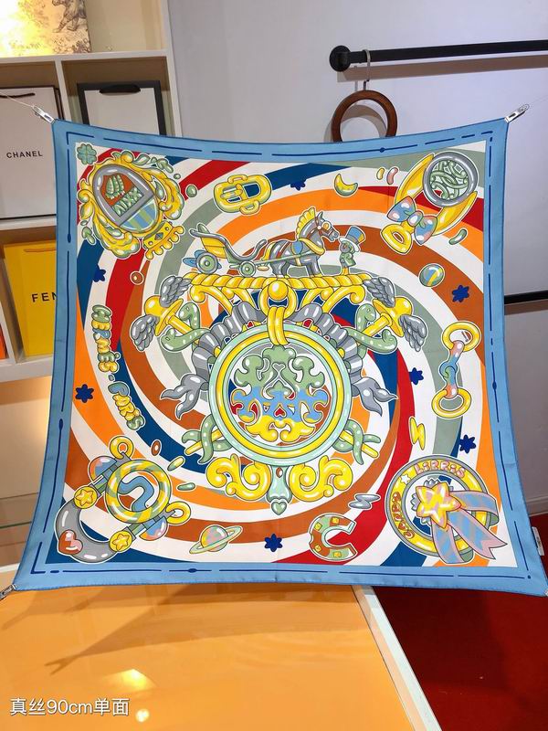 Hermes silk scarf 90X90cm E (25)