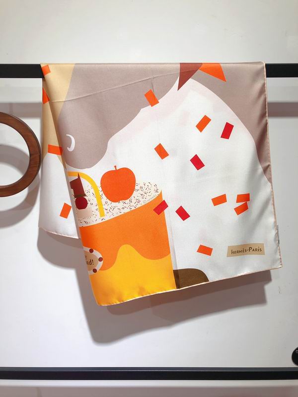Hermes silk scarf 90X90cm E (28)