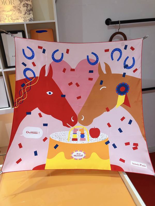 Hermes silk scarf 90X90cm E (32)