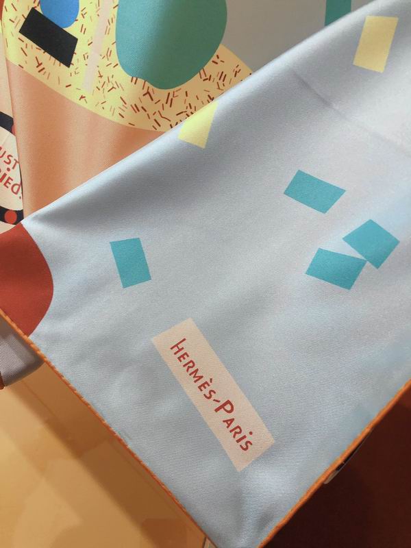 Hermes silk scarf 90X90cm E (38)