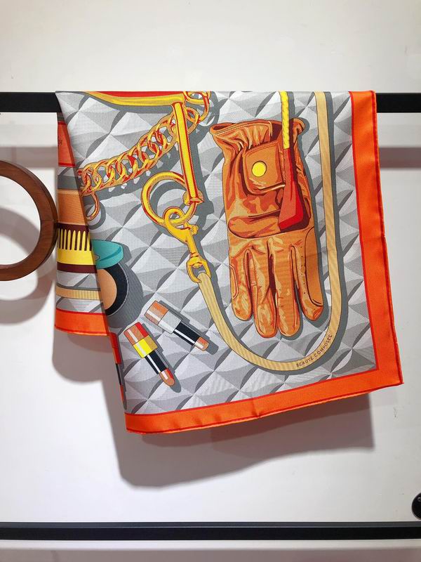 Hermes silk scarf 90X90cm E (4)