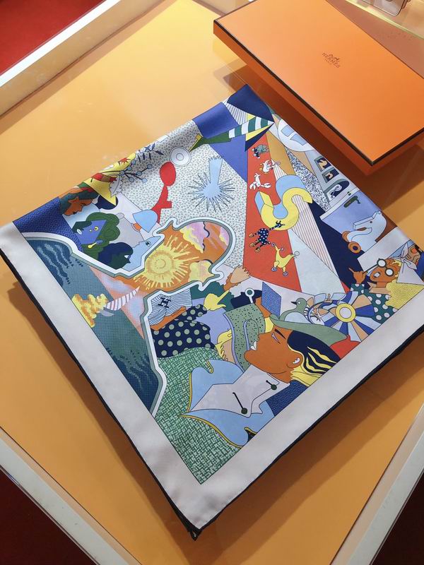 Hermes silk scarf 90X90cm E (4)