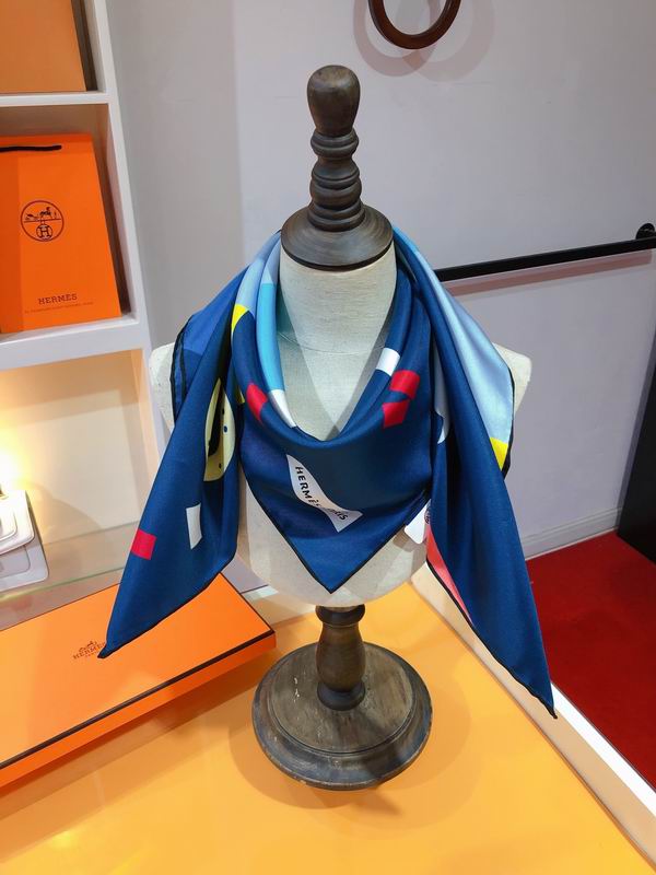 Hermes silk scarf 90X90cm E (47)