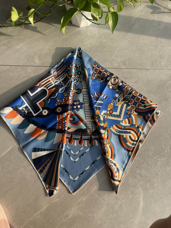 Hermes silk scarf 90X90cm E (5)