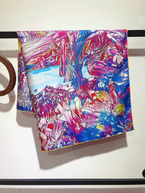 Hermes silk scarf 90X90cm E (5)