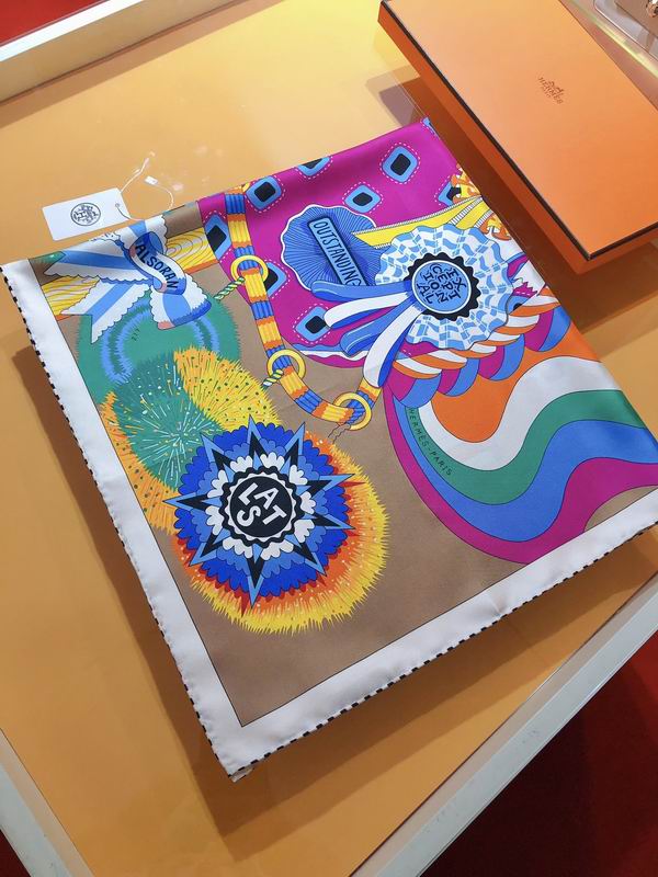 Hermes silk scarf 90X90cm E (5)