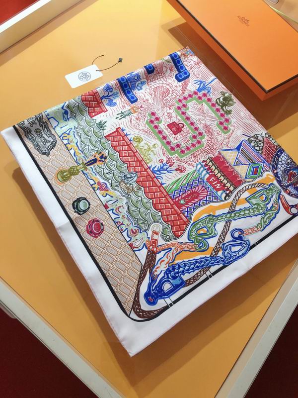 Hermes silk scarf 90X90cm E (6)
