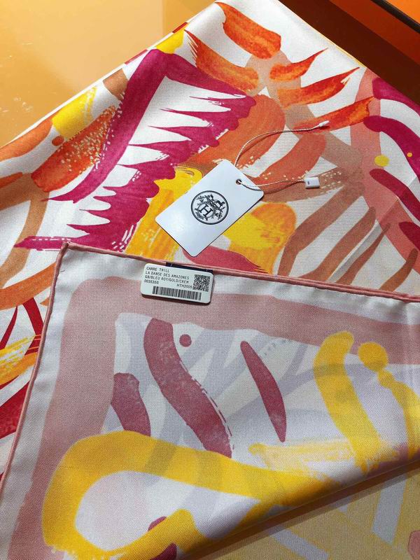 Hermes silk scarf 90X90cm E (6)