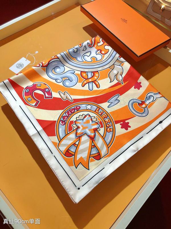 Hermes silk scarf 90X90cm E (7)