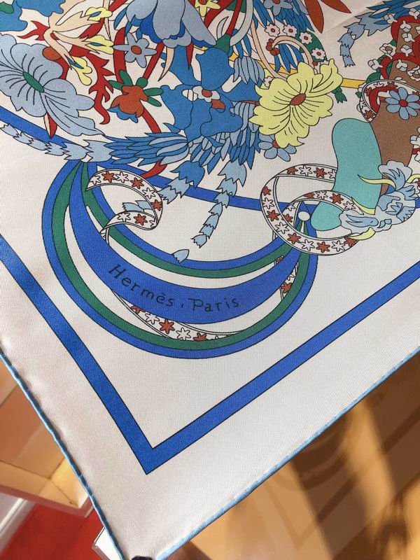 Hermes silk scarf 90X90cm E (7)