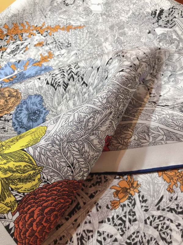 Hermes silk scarf 90X90cm E (7)
