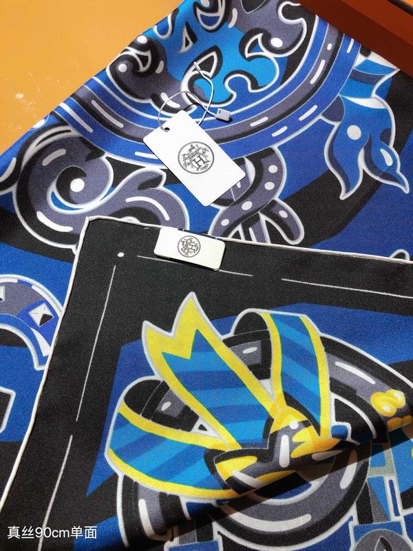 Hermes silk scarf 90X90cm E (8)