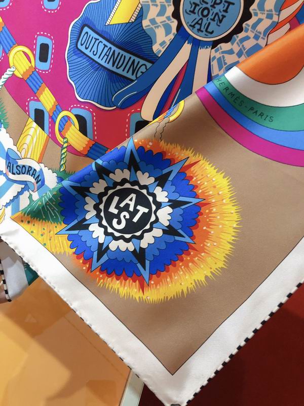 Hermes silk scarf 90X90cm E (8)