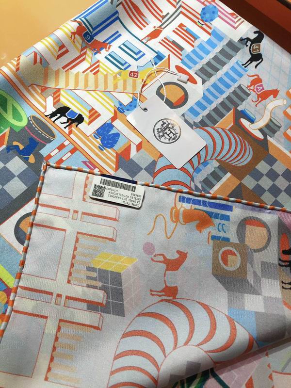 Hermes silk scarf 90X90cm E (8)