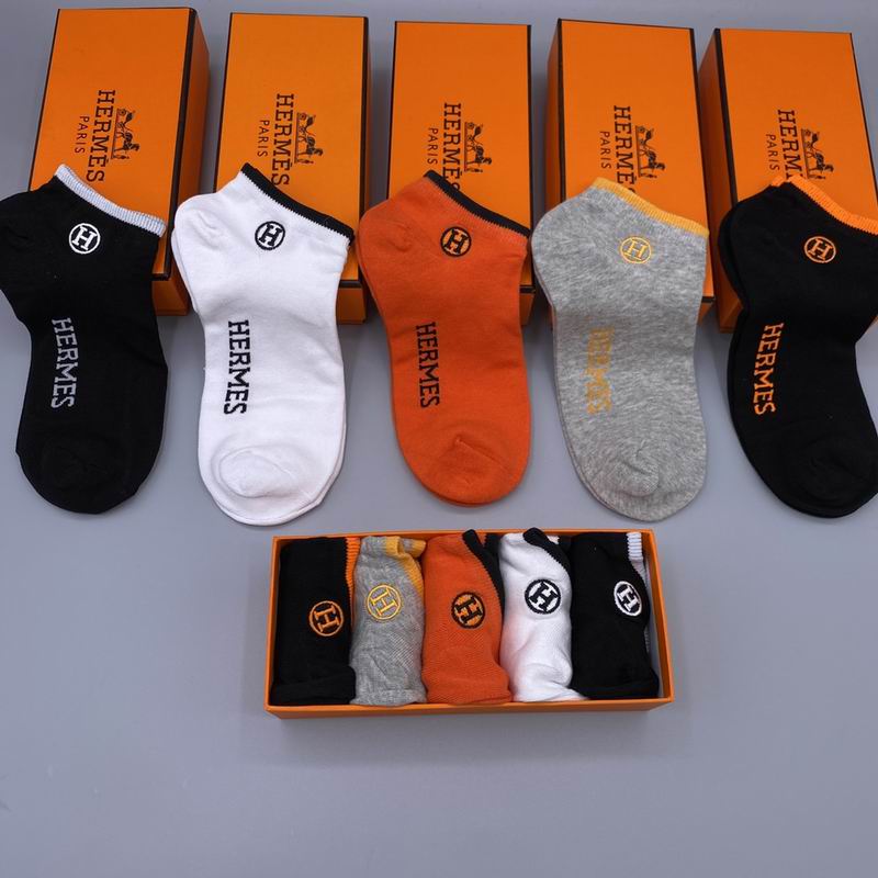 Hermes socks (1)