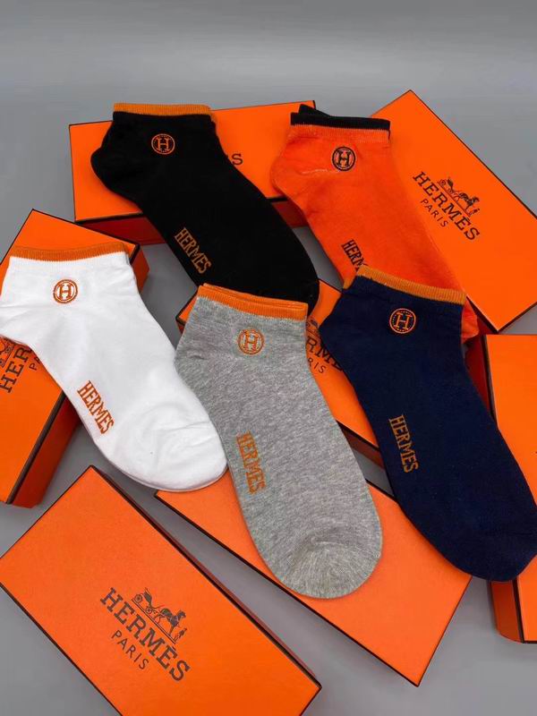 Hermes socks (3)