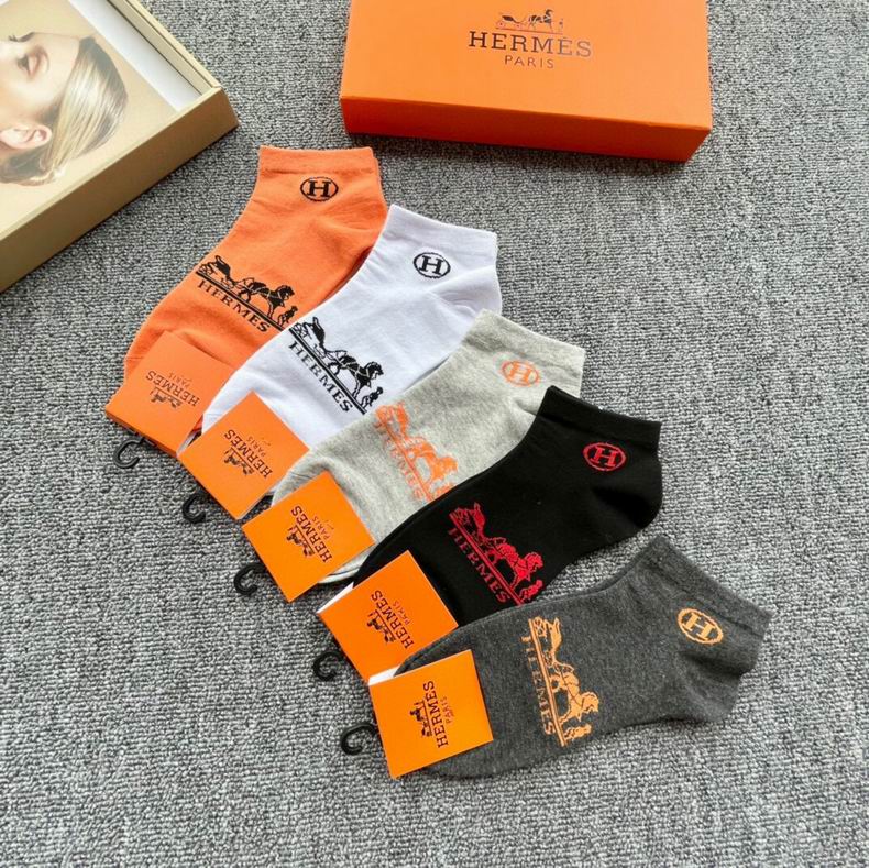 Hermes socks  (4)