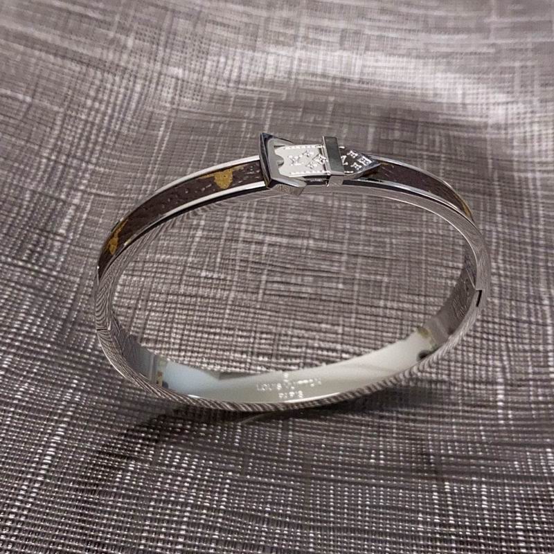 LV Bracelet 04yxh03 (2)
