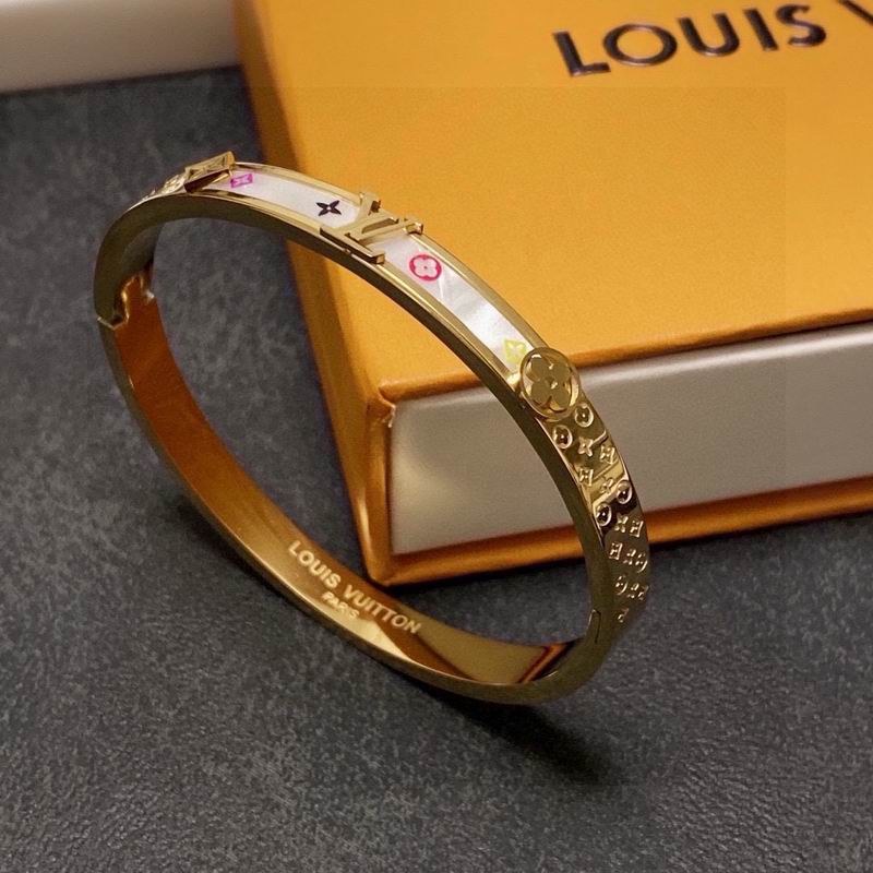 LV Bracelet 04yxh103 (4)