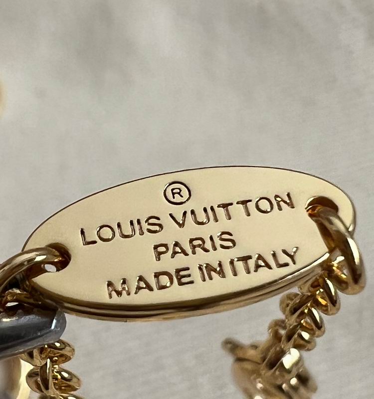 LV Bracelet 04yxh105 (4)
