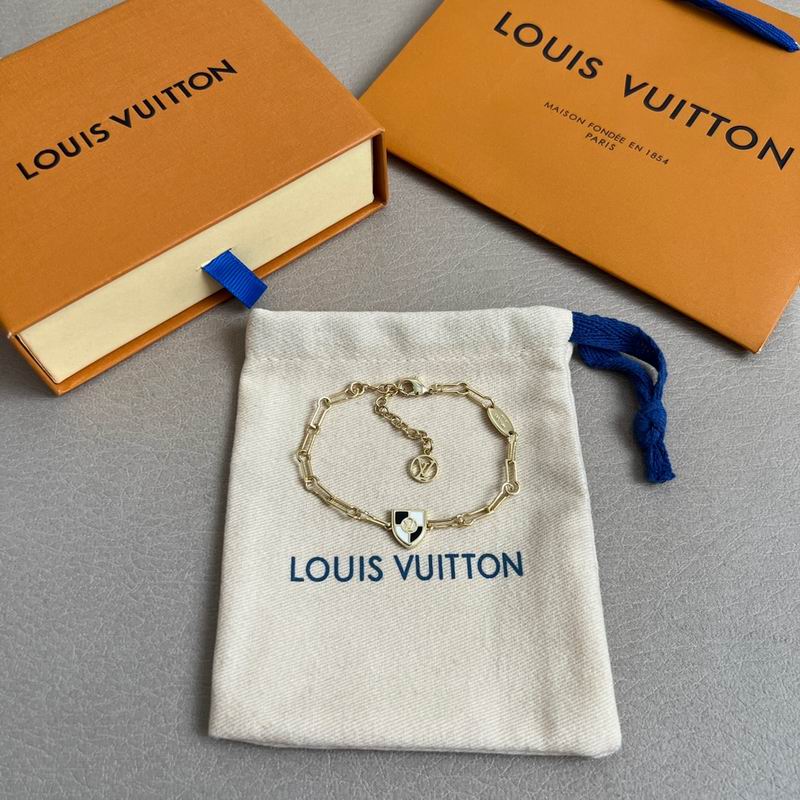 LV Bracelet 04yxh107 (1)