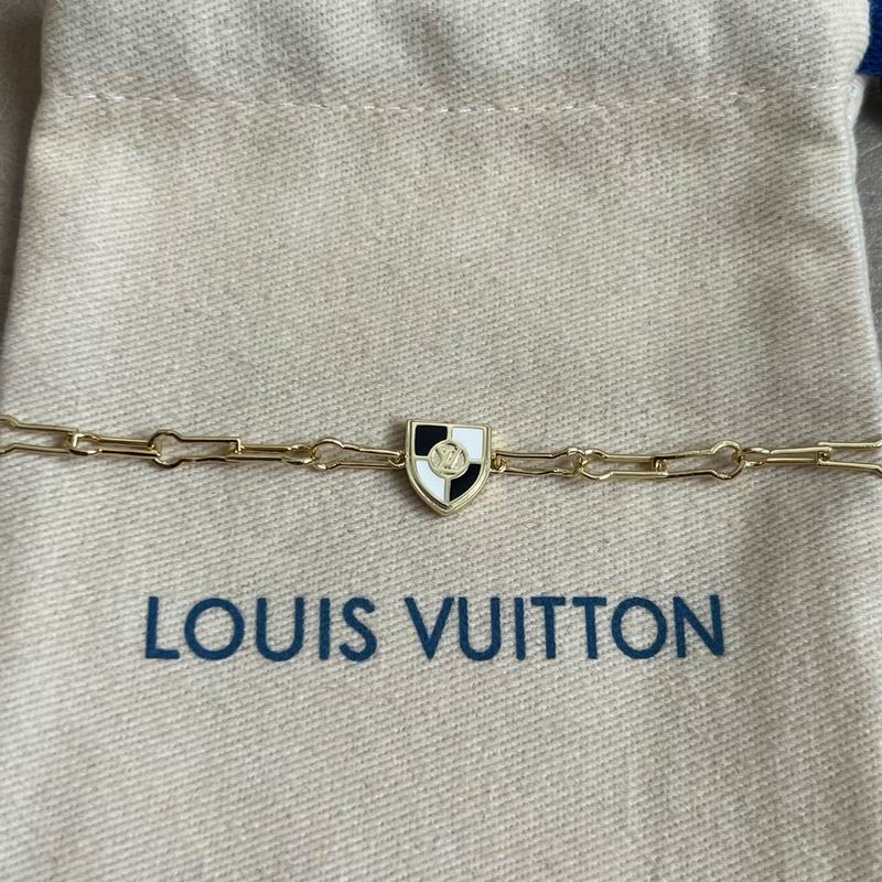 LV Bracelet 04yxh107 (2)