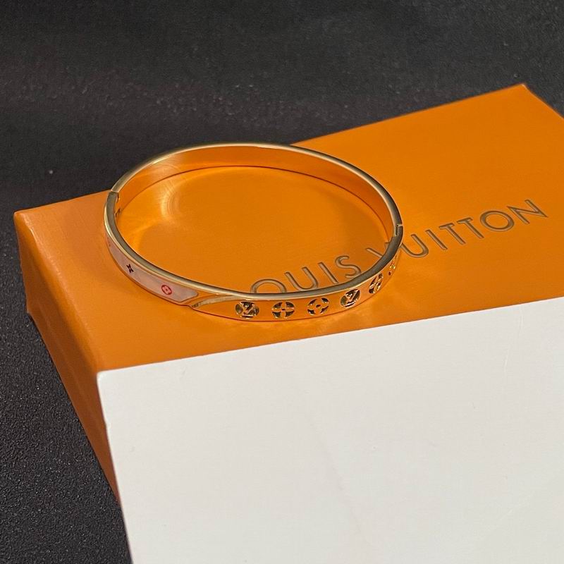 LV Bracelet 04yxh111 (3)